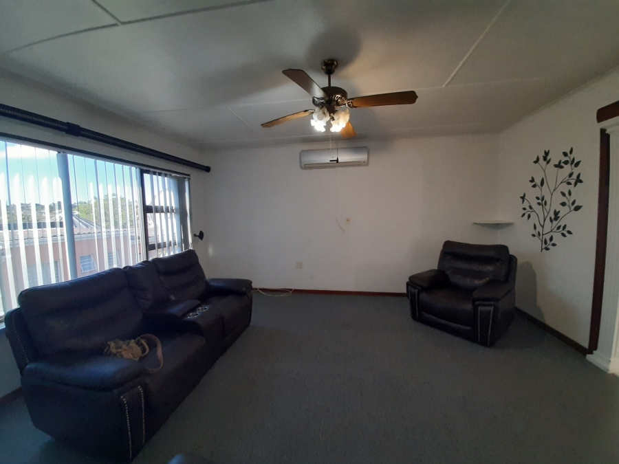3 Bedroom Property for Sale in Cambridge West Eastern Cape